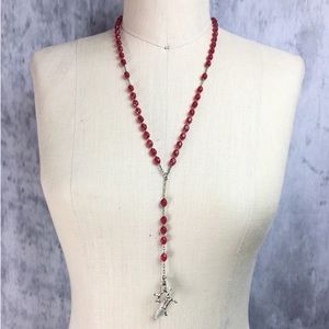 VINTAGE RED CLEAR BEADED LARIAT CHARM NECKLACE!!