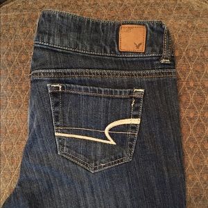 AEO Artist Stretch Denim Size 10 Long- Like New!