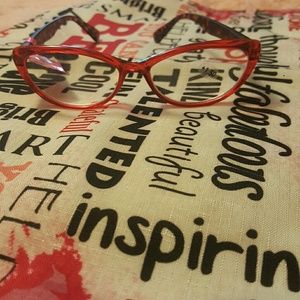 BETSEY JOHNSON EYE WEAR