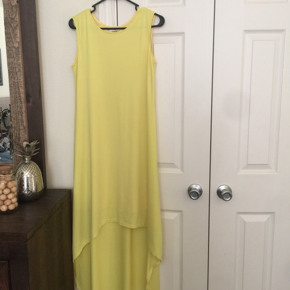 Yellow hi low maxi dress.