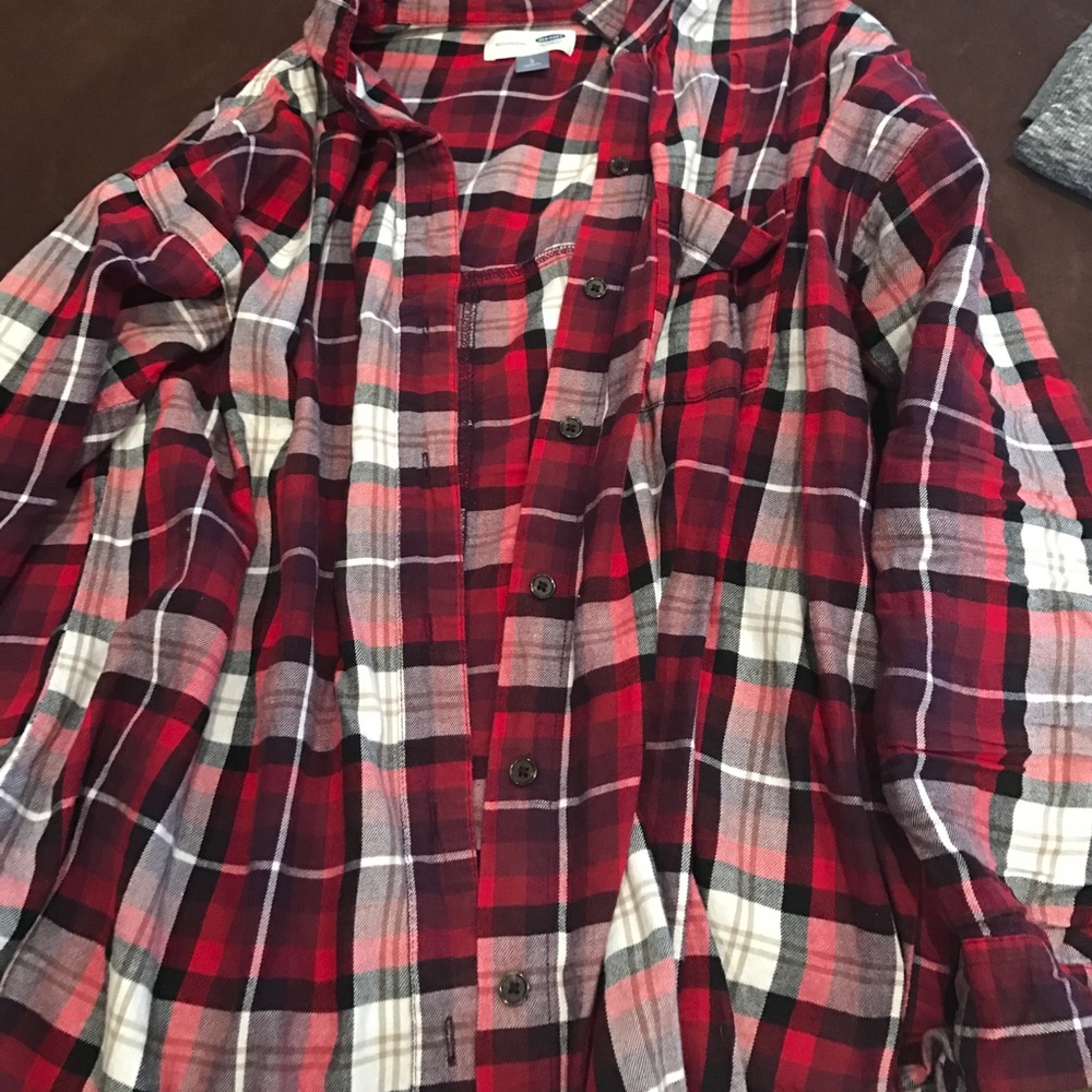 Long sleeve Old Navy boyfriend flannel