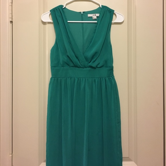 Forever 21 Dresses & Skirts - 🌸SALE🌸Forever 21 Teal V-Neck Formal Dress