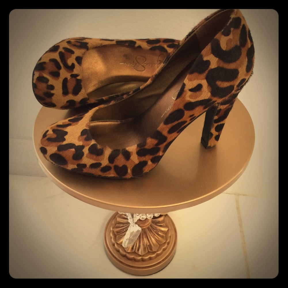 Leopard 4" heel.