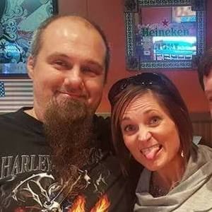 Meet your Posher, Lora