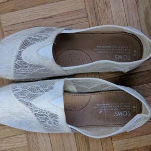 Toms shoes