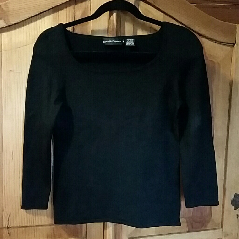 DANA BUCHMAN top