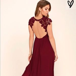 Lulu dress: The greatest burgundy lace maxi dress