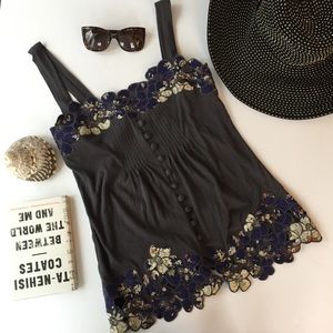 Anthropologie • Gray floral appliqué tank
