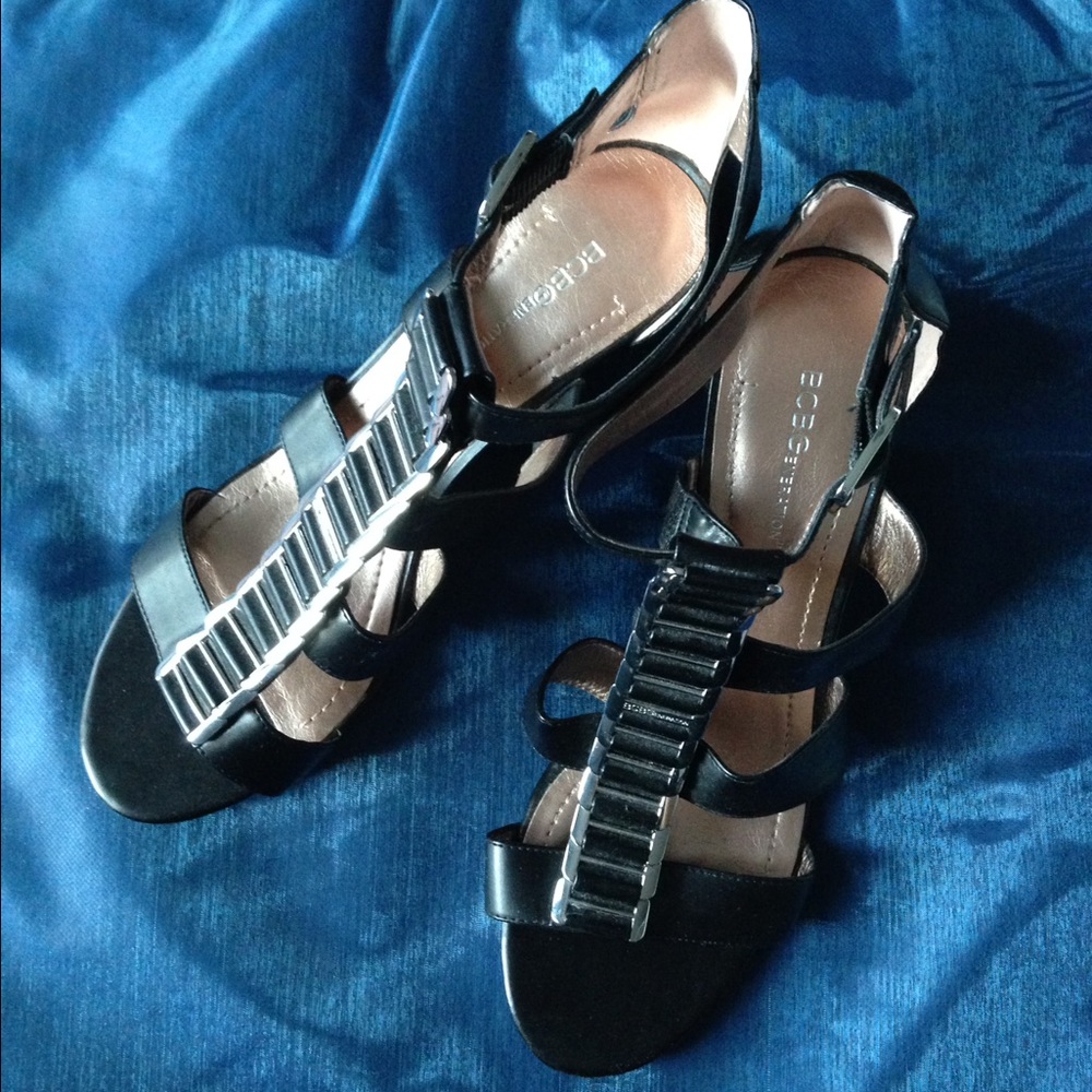 🎉BCBGeneration strappy wedge sandals