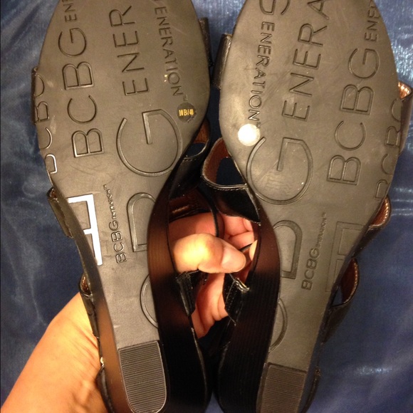 🎉BCBGeneration strappy wedge sandals - Picture 4 of 4