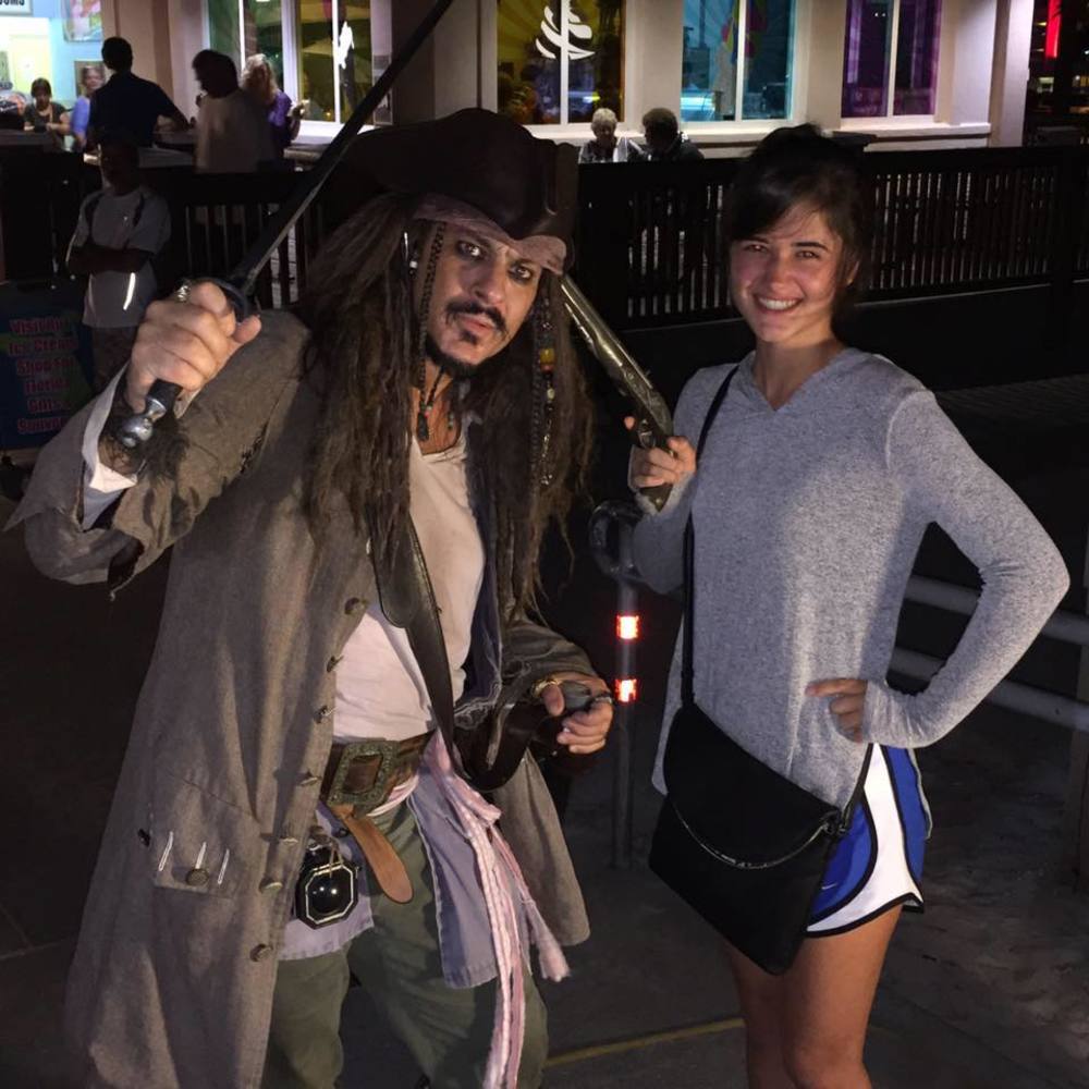 Meet your Posher, Taylor