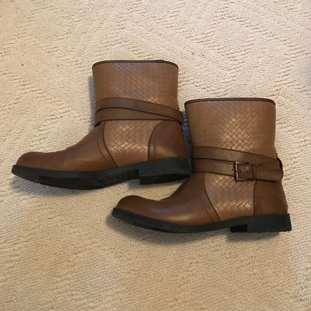 Brown boots
