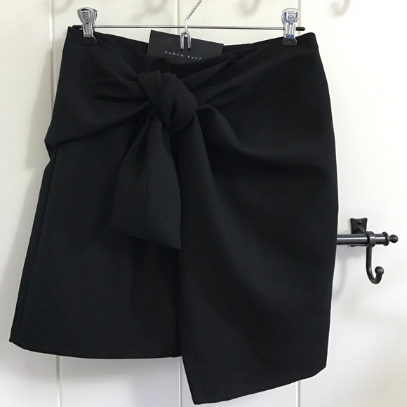 Zara Mini Knotted Skirt - Picture 5 of 6