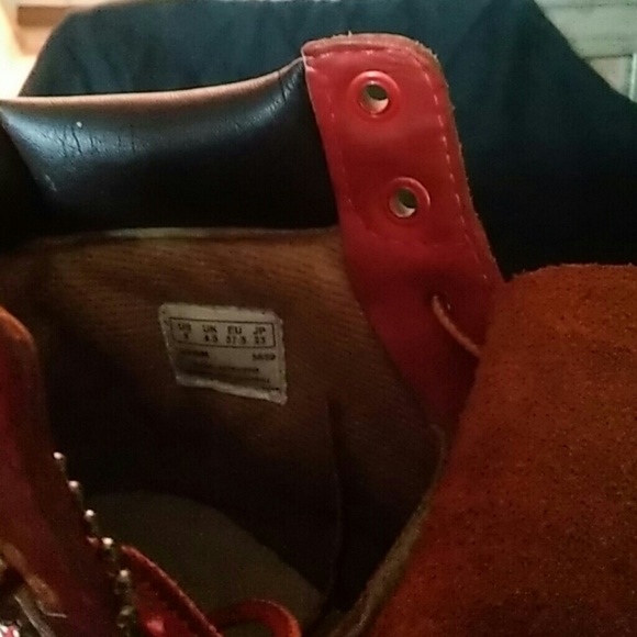 Custom red Timberlands size 5 super cute - Picture 3 of 7