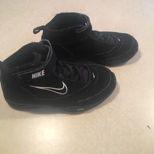 Boys Nike Basketball Shoes
