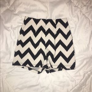 Chevron high waisted shorts