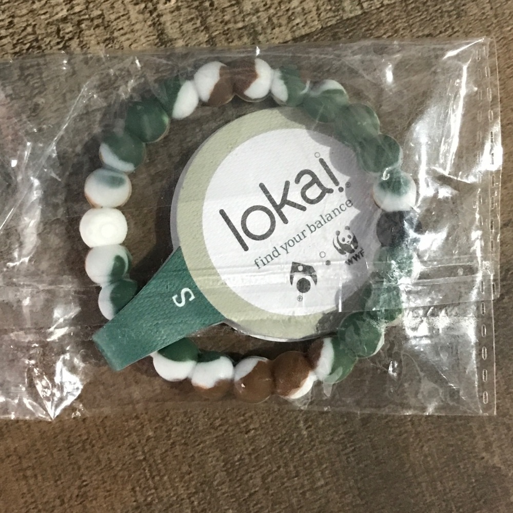 Small camo brand new Lokai