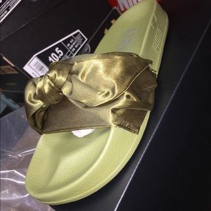 Puma X Rihana Fenty Bow Slides