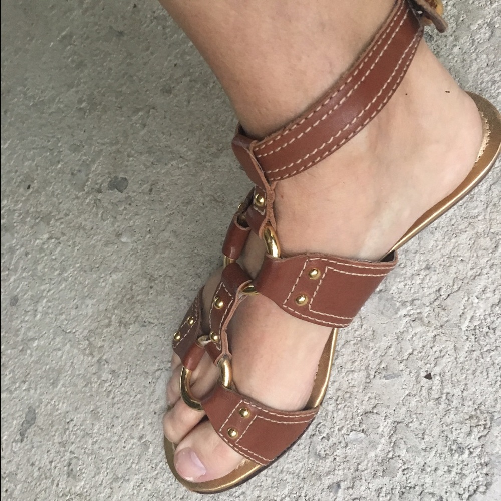 Sandals, gently used, size 5