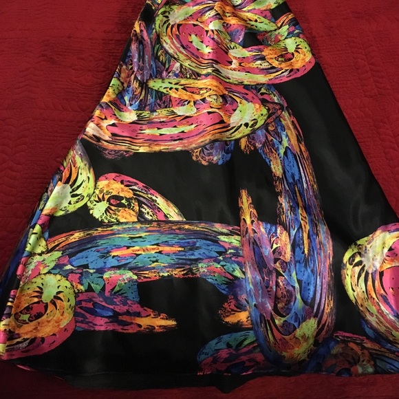 Hailey Logan by Adrianna Papell Prom Dress - Picture 5 of 8