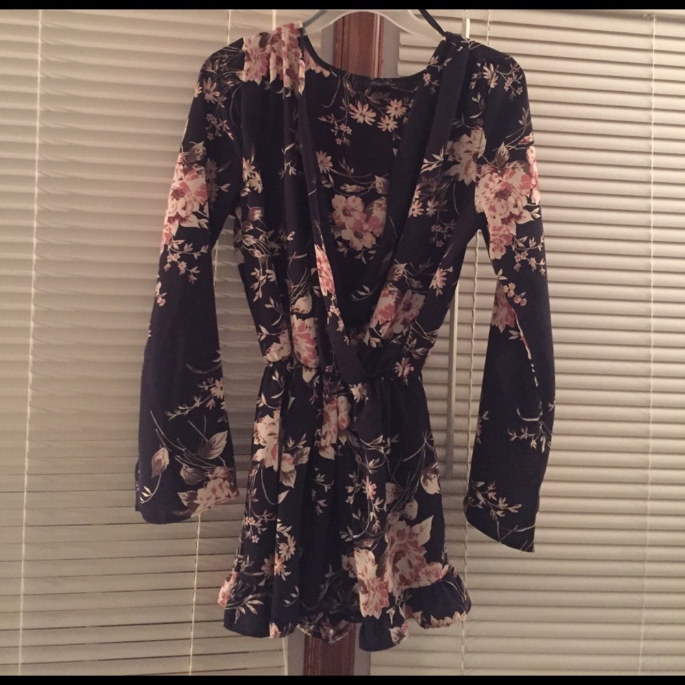 Beautiful flower long sleeve romper
