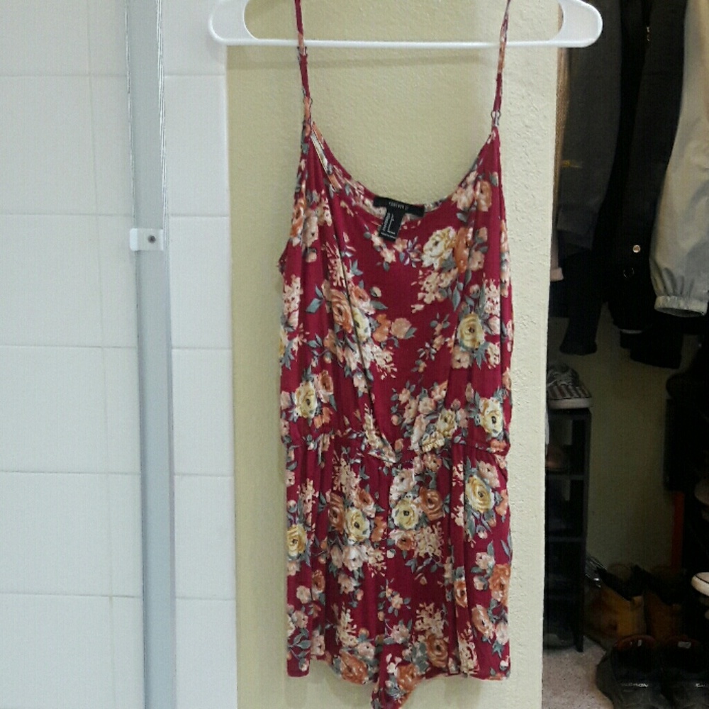 Burgandy floral romer size small