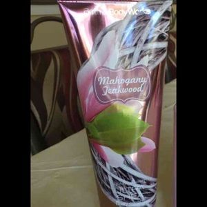 Bath and body works lotion. Brand new.