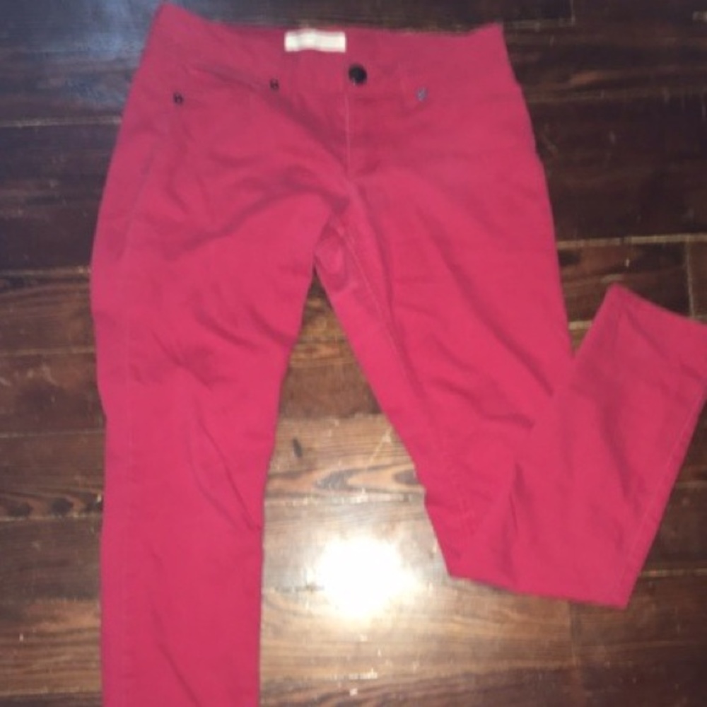 Red skinny jeans