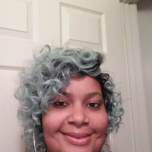 Meet your Posher, Latoya