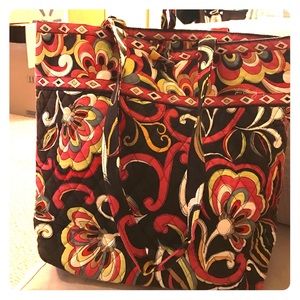 Vera Bradley tote in "Puccini" pattern.