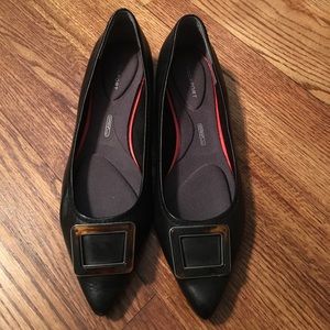 Never worn. Rockport dress flats.