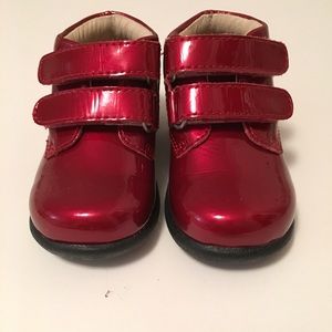 UMI patent leather shoes for girls. Size 4