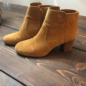 Tory Burch bootie 7 1/2