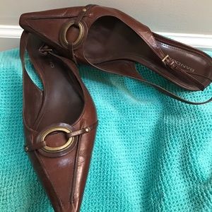 👠Beautiful Bandolinos shoes!!