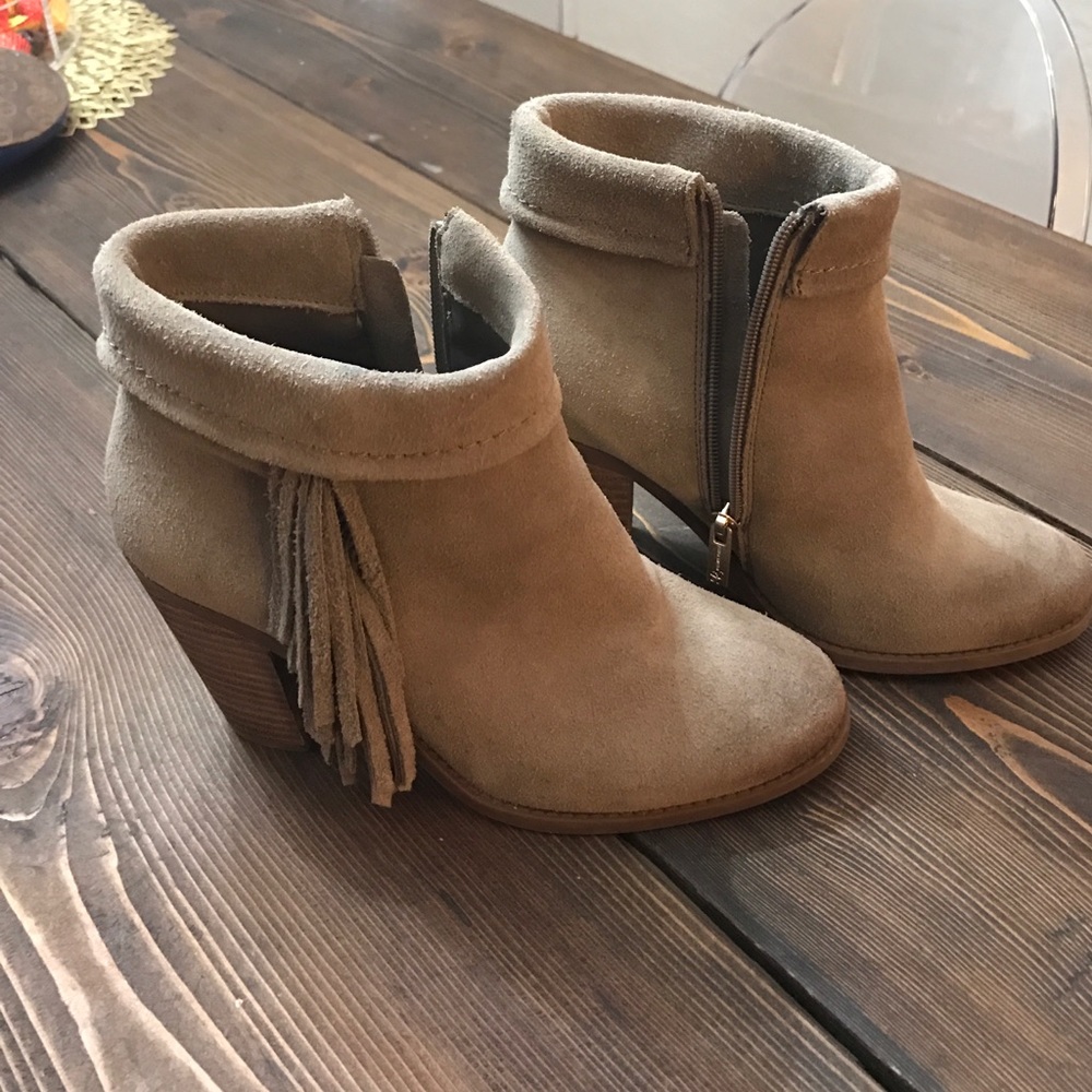 Jessica Simpson bootie 7 1/2