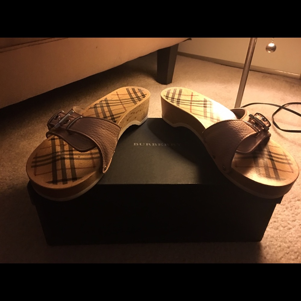 Clogs