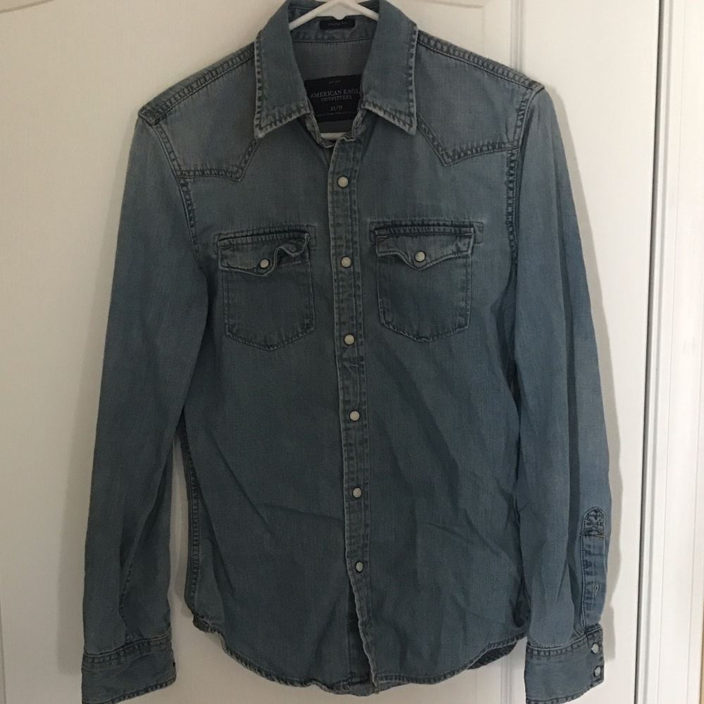 American Eagle denim shirt