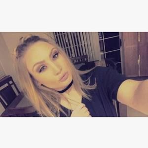 Meet your Posher, Cristina