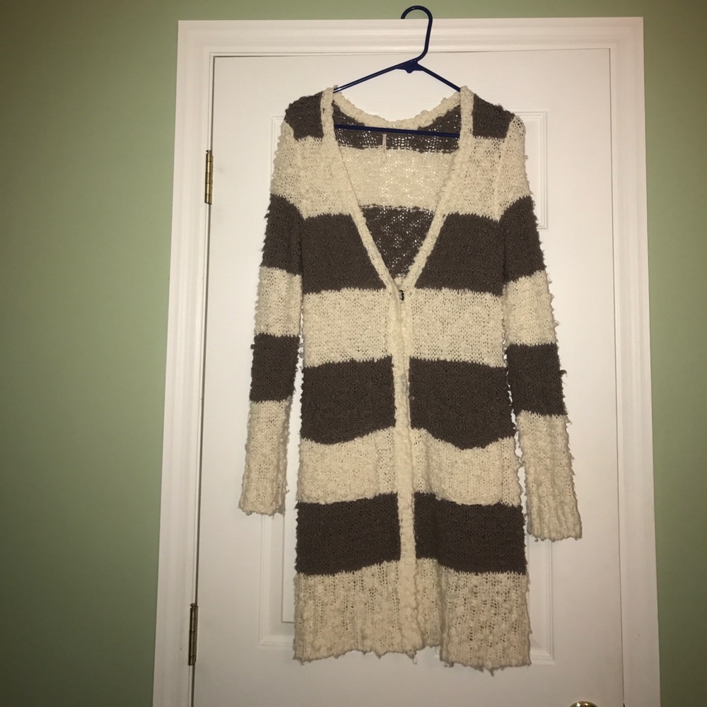 Beautiful soft snap button cardigan sweater
