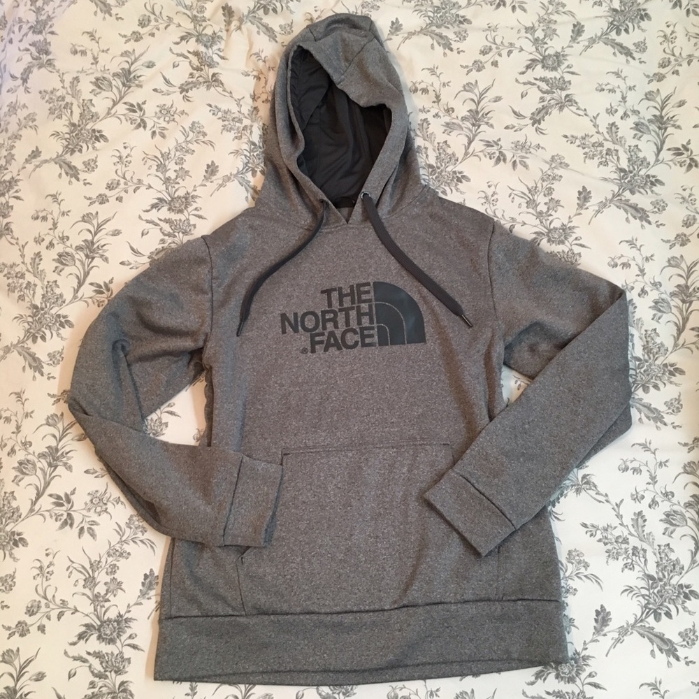 Men's Grey North Face Pullover