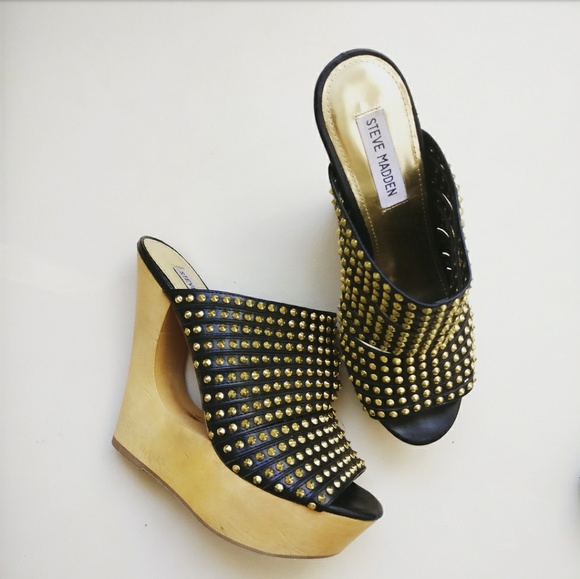 Steve Madden Shoes - Steve Madden Platform Studded Sandals