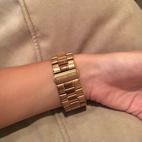 Michael Kors Watch - Picture 2 of 4