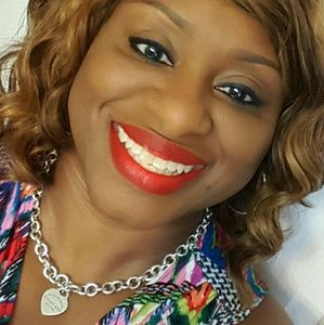 Meet your Posher, Tonya