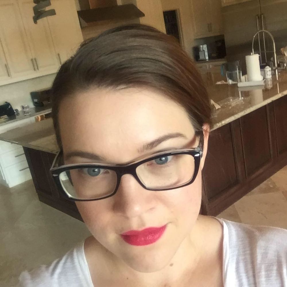 Meet your Posher, Caitlynne