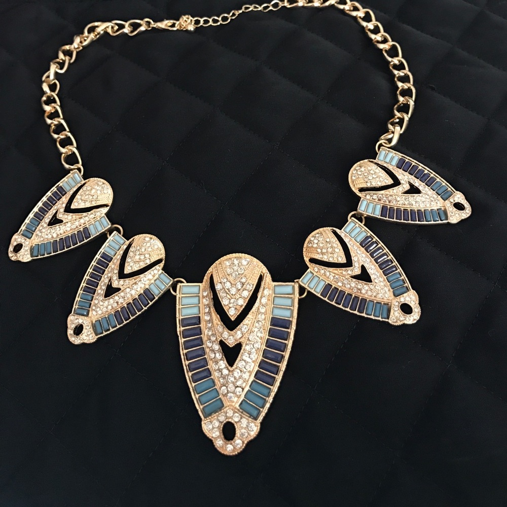 bebe neckalace