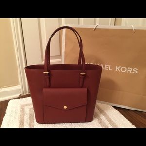 ❤Micheal Kors Tote❤