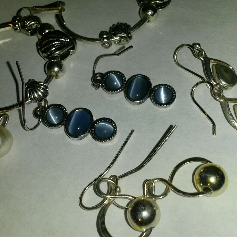 Set of 5 silver hook earrings