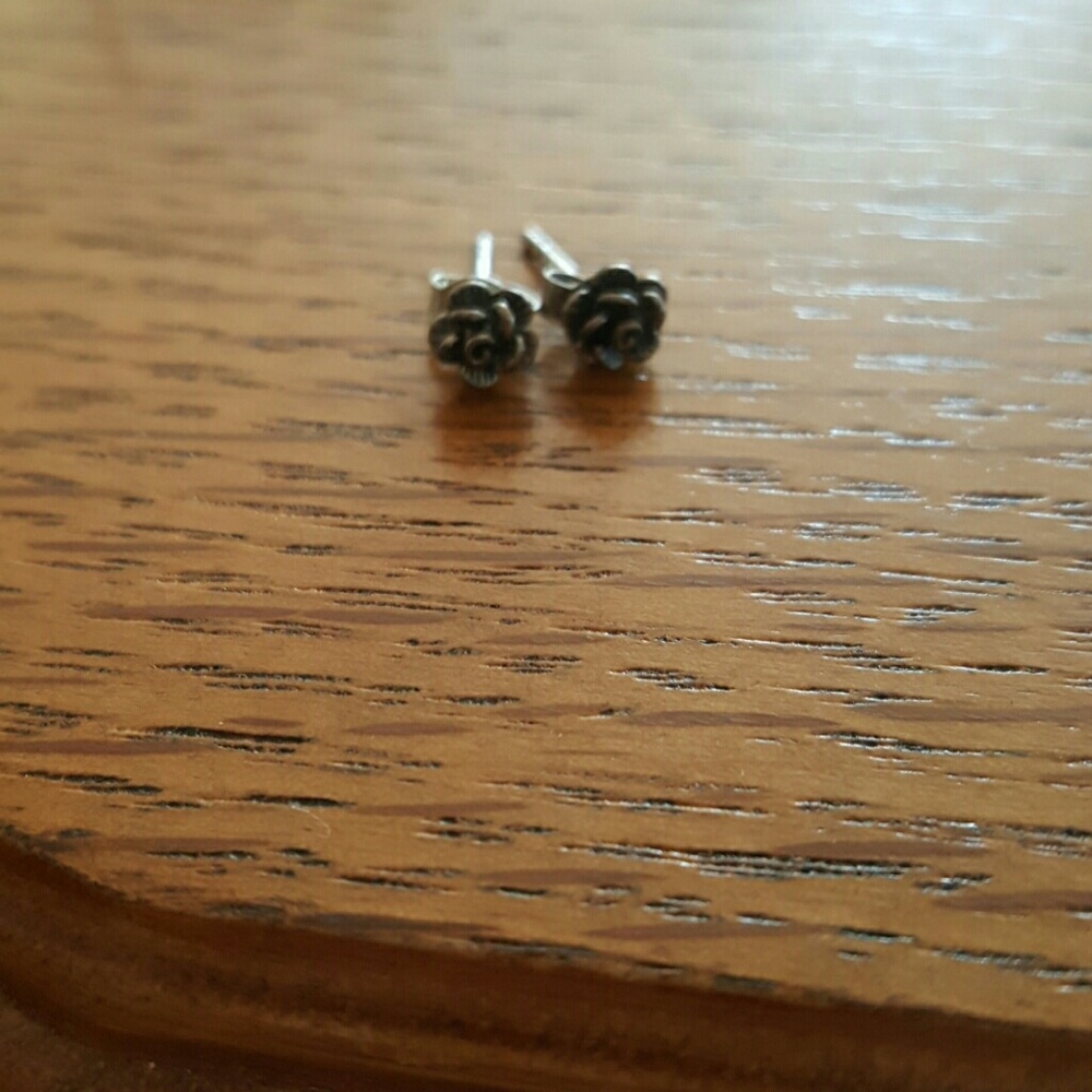 Dainty Rose Earrings