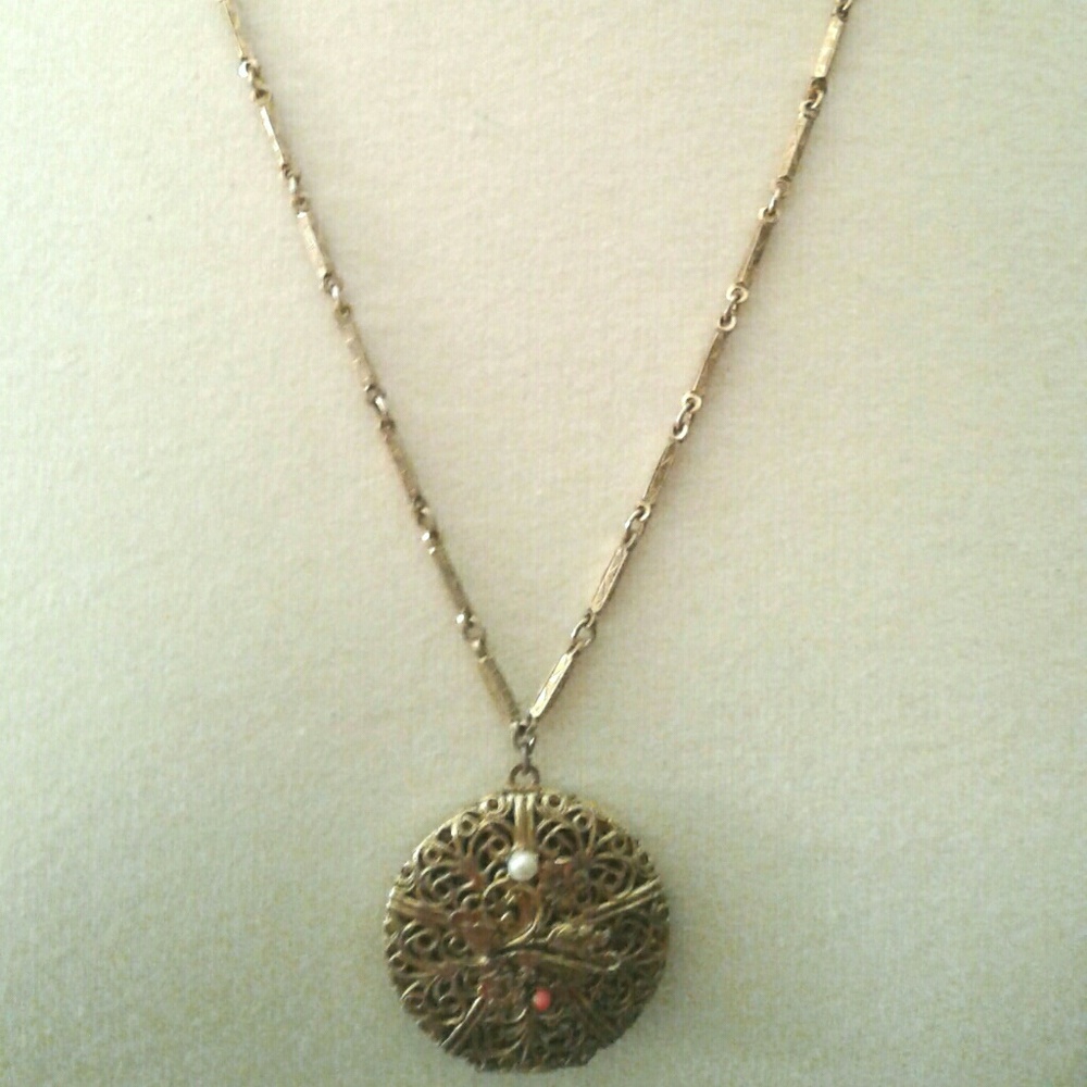 Vintage Gold Tone with Flower Locket