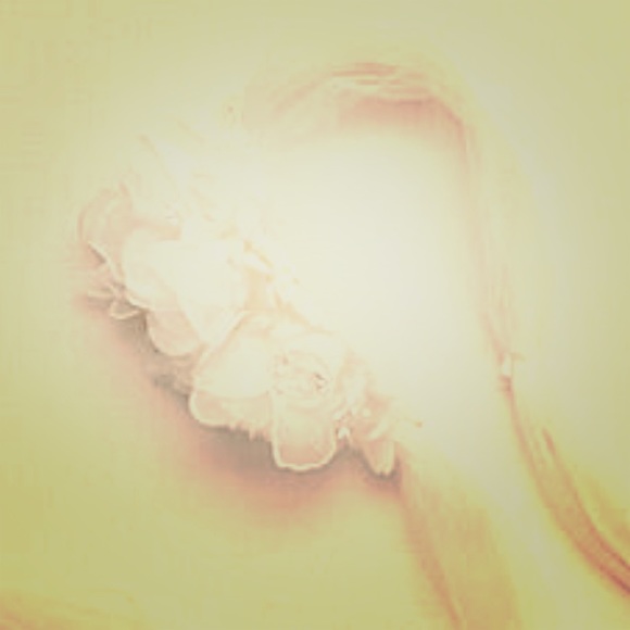 Bridal Melissa Sweet Headband never been used! main image 2